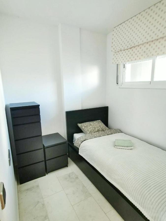 Seafront Apartment In Бланес Екстериор снимка