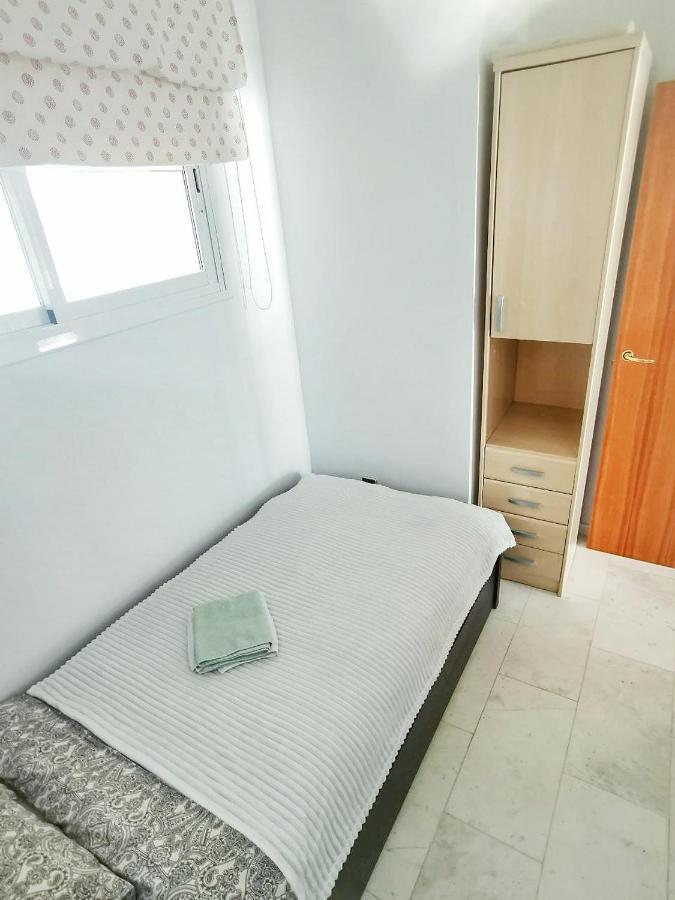 Seafront Apartment In Бланес Екстериор снимка