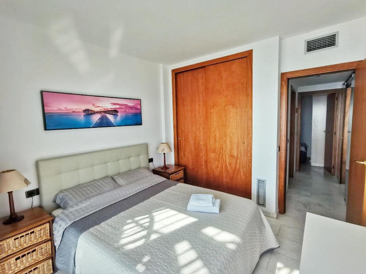 Seafront Apartment In Бланес Екстериор снимка